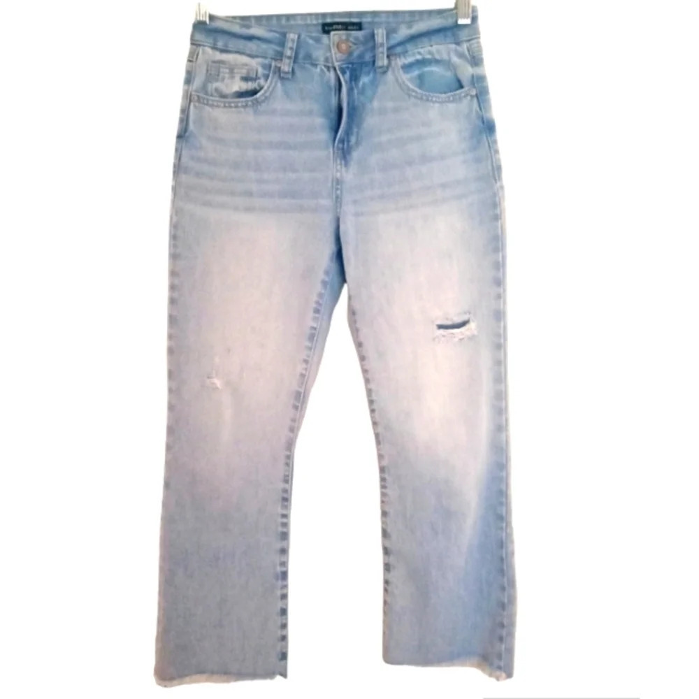 Sincerely Jules High Rise Lightly Distressed Light Wash Mom Jeans Size 0 25